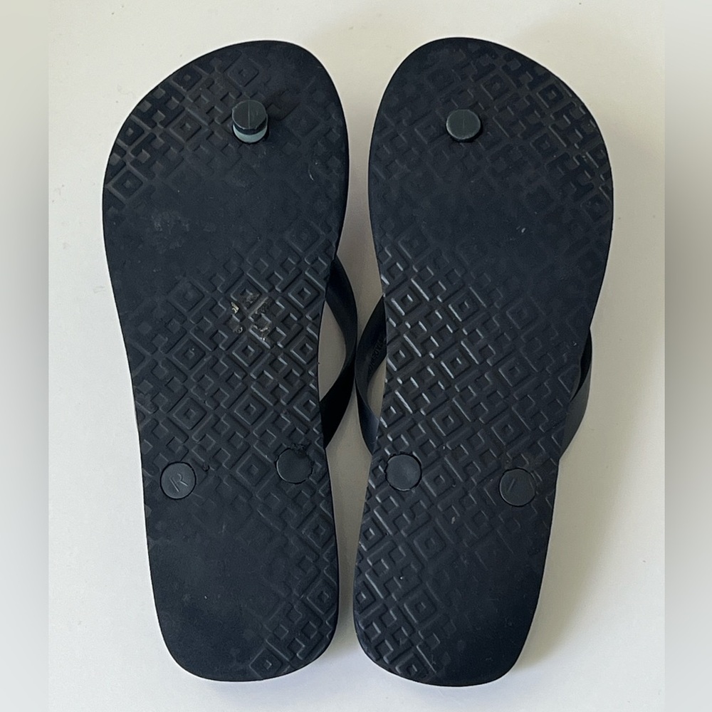 Tory Burch Black with Red Hearts Flip Flop Thong Sweetheart Sandals - Picture 6 of 7